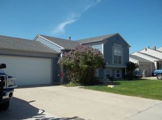 1706 Kirkcolm Dr, Rawlins, WY 82301