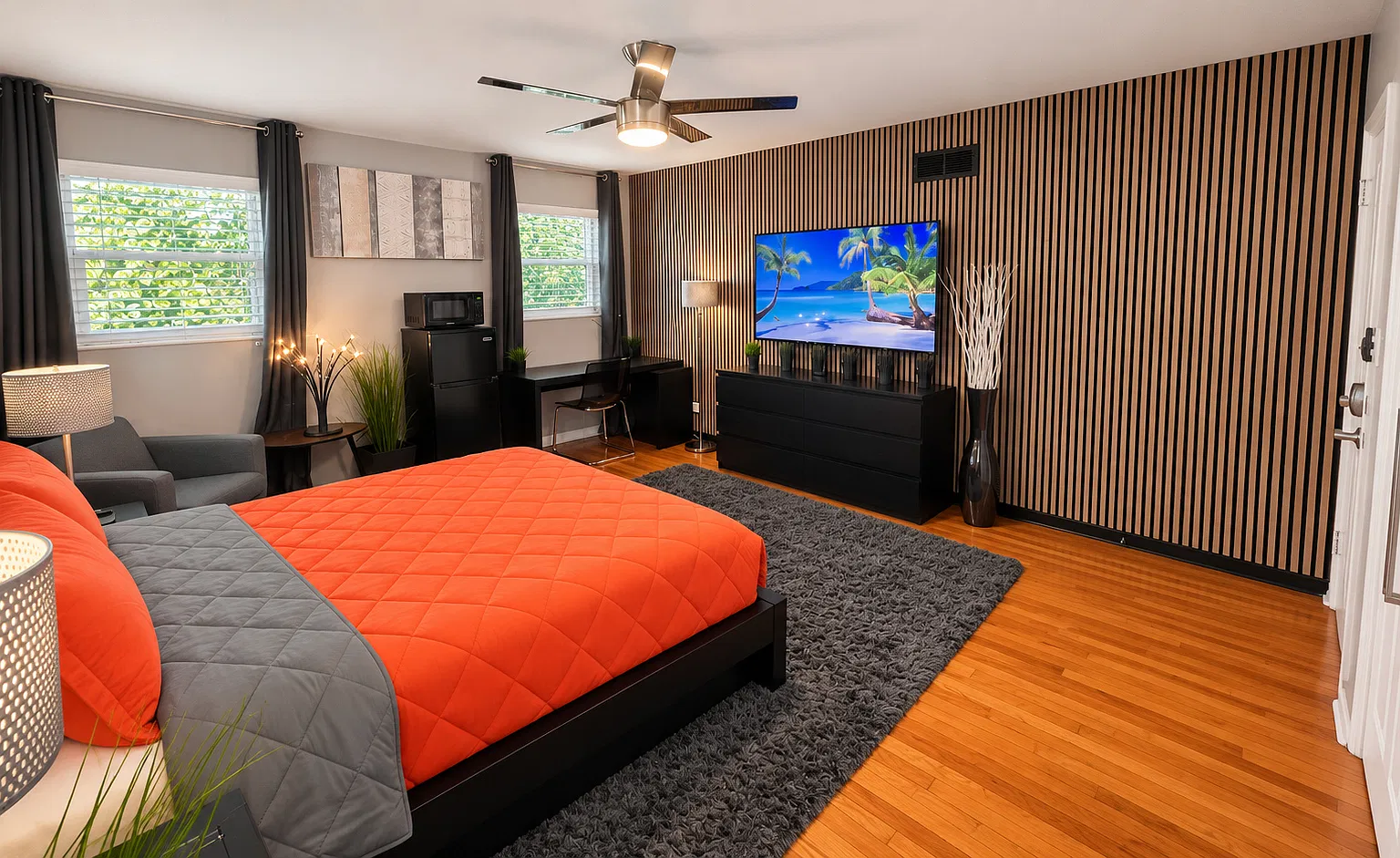 236 North Keech Street - #H Room 2 — Photo 2