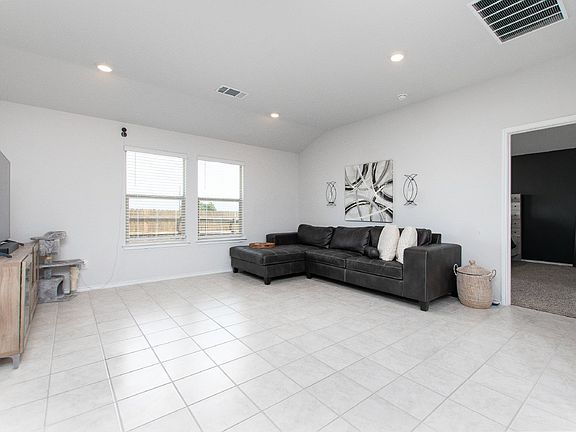 3rd image of 3809 Tanchico Dr