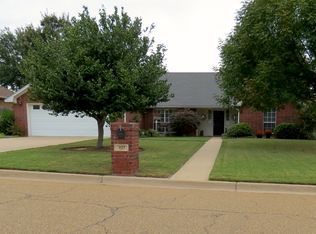 107 Paluxy Dr, White Oak, TX 75693
