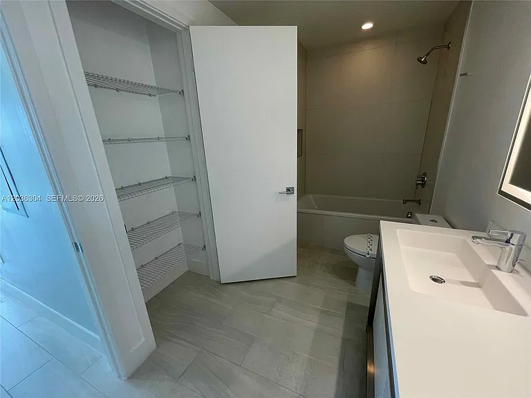 2000 Metropica Way #307 — Photo 23