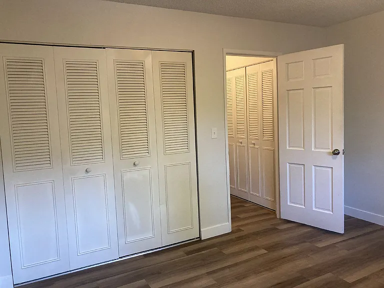 633 SE Flint St #15 — Photo 10