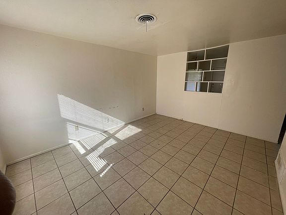 3rd image of 5326 Durango Dr