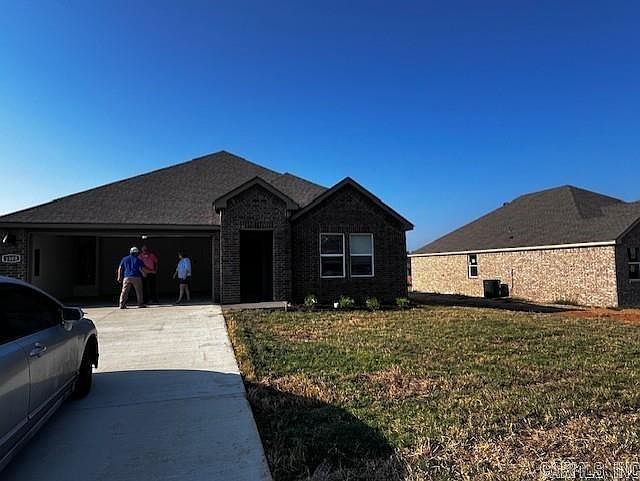 2nd image of 1408 Ridgefield Cir