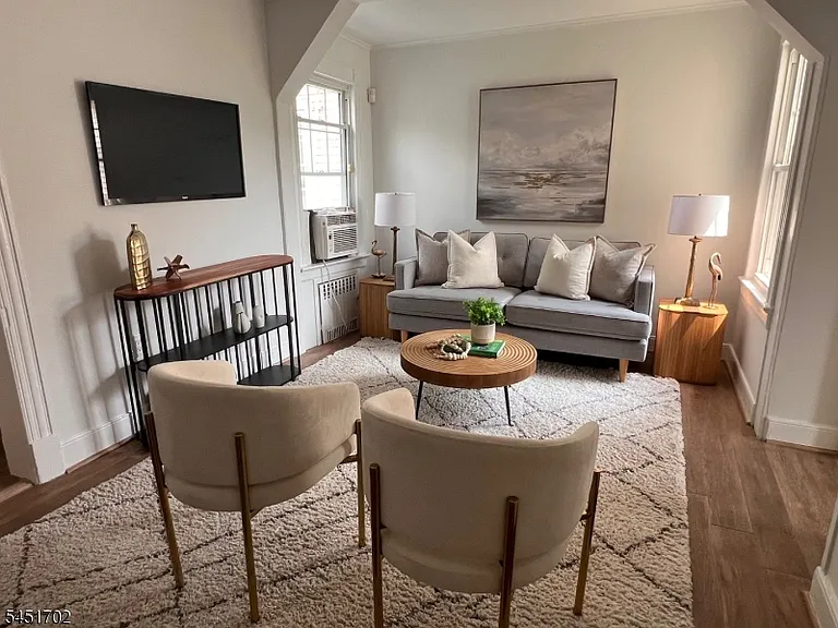 15 Montague Pl #2 — Photo 6
