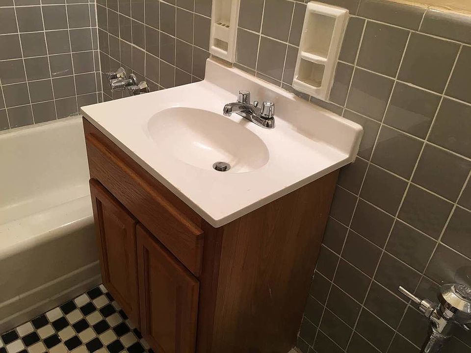 2nd image of 145 E 18th St APT 6K