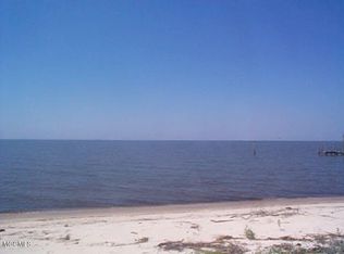 8203 Belle Fontaine Dr, Ocean Springs, MS 39564