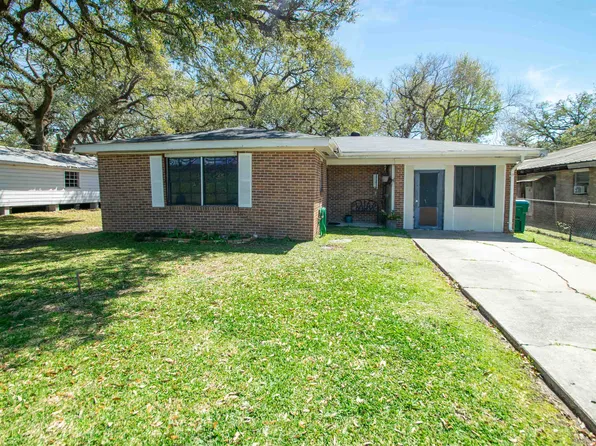 1028 Levee Rd, Morgan City, LA 70380