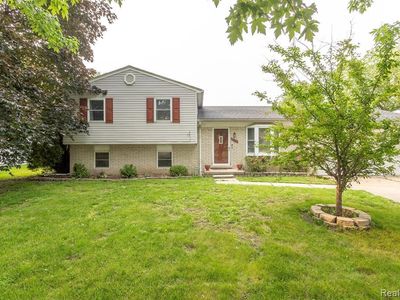 27251 Karen Marie Dr, Chesterfield, MI, 48051