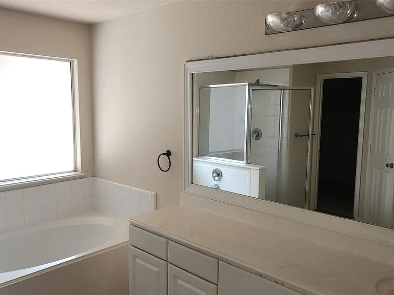 12311 Carriage Oak Cir — Photo 21