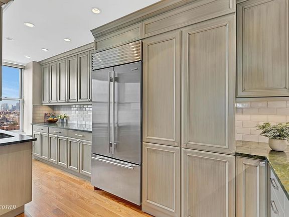 3rd image of 35 Prospect Park W APT 11D