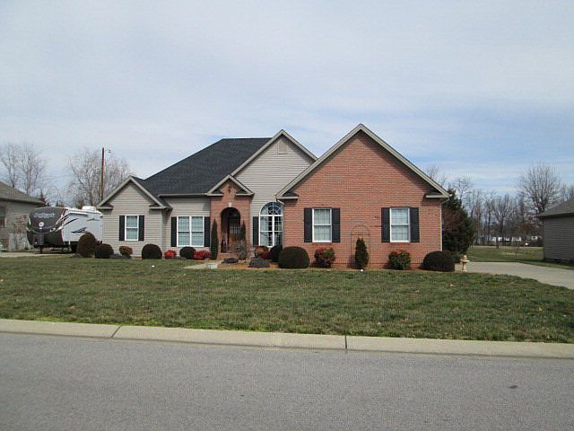 2nd image of 1651 Castleton Dr