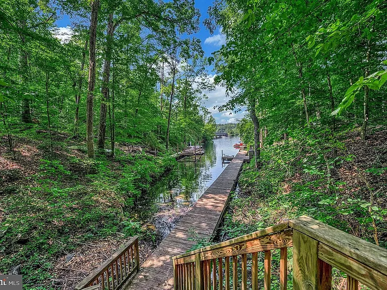 14906 Laurel Point Ln — Photo 13