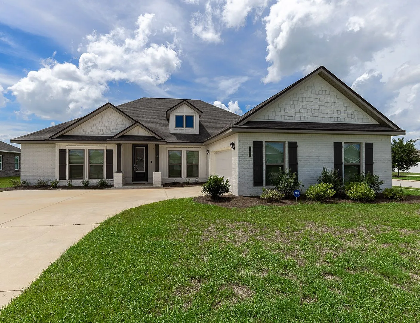 4BD 4 BTH Jubilee Farms community! Resort-Style Amenities — Photo 1