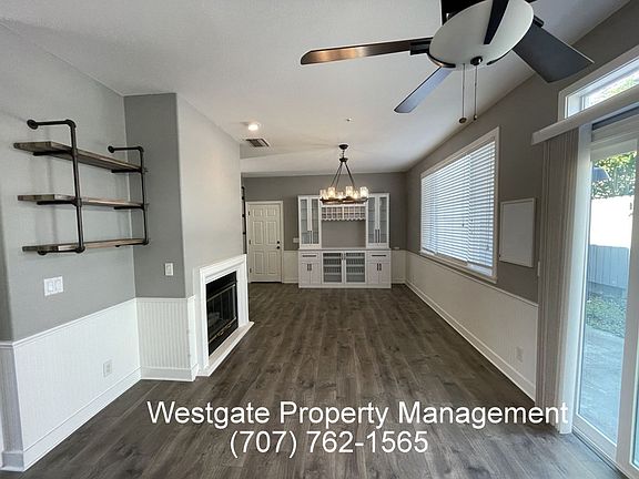 4th image of 1453 Woodside Cir
