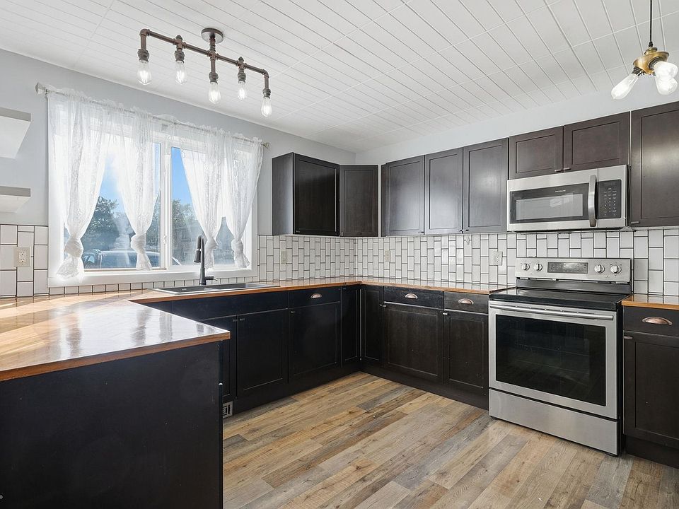 1st image of 8930 99th Ave #7