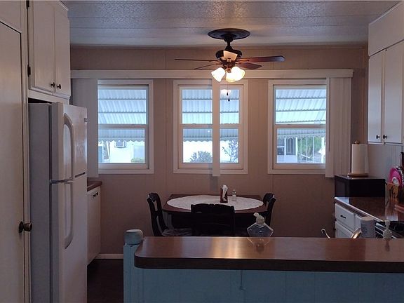 3rd image of 30528 Francis St