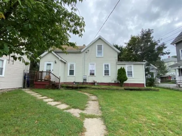 238 Grove St, Woonsocket, RI 02895