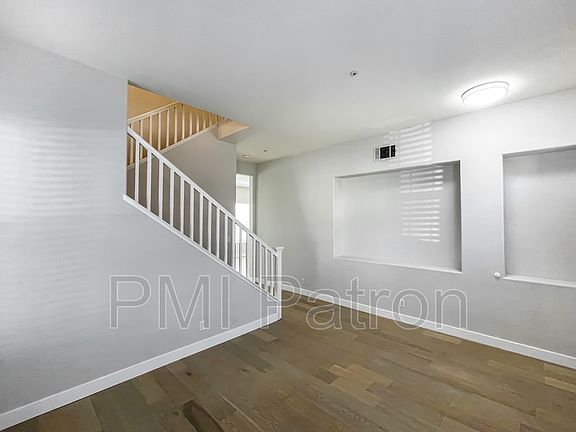 3rd image of 9450 Arbor Ln