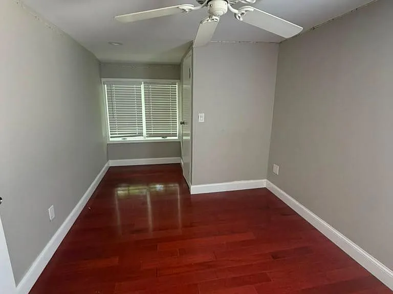 131 Summit Ave — Photo 10