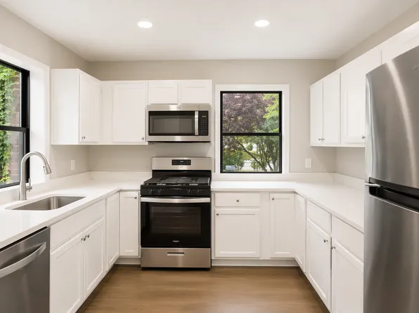 3275 15th Pl SE APT 101, Washington, DC 20020