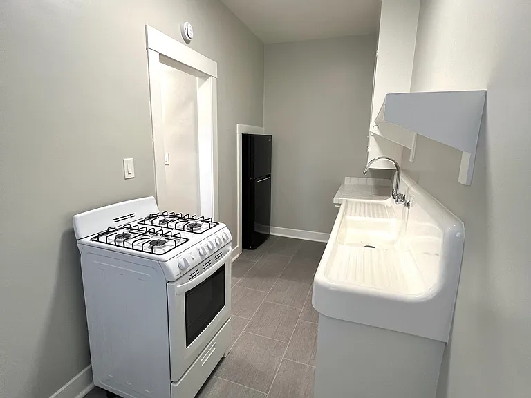 1166 Park Blvd #104 — Photo 7