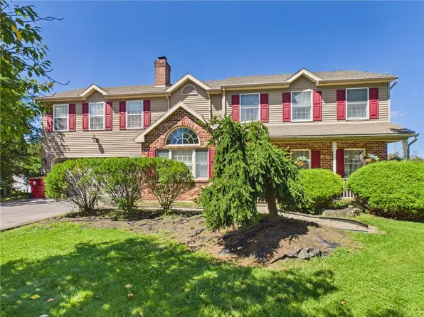 905 Cornwallis Dr, Easton, PA 18040