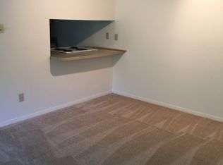 687 Hidden Path Ct APT N, Saint Louis, MO 63141