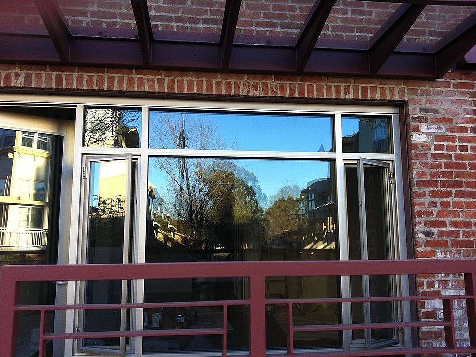 1st image of 558 Manzana Pl