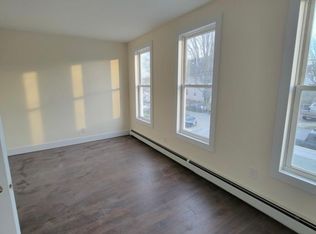 (Undisclosed Address), Yonkers, NY 10704