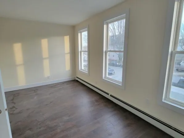 (undisclosed Address), Yonkers, NY 10704