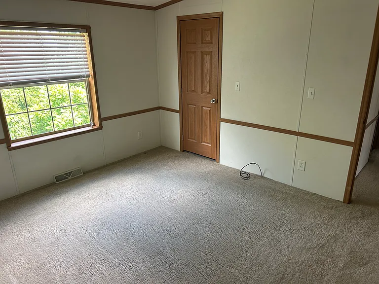 1499 W Wylie Ave — Photo 16