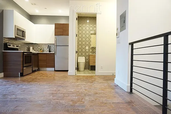 Rented by Rennit Inc. | media 25