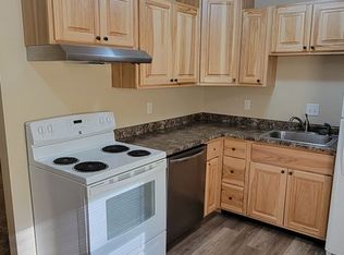 7919 University Ave, Cedar Falls, IA 50613