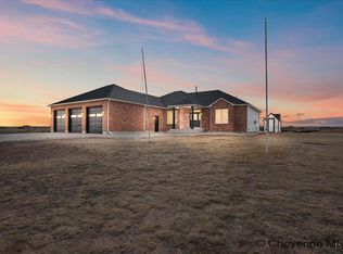 5600 Thunder Ridge Rd, Cheyenne, WY 82009