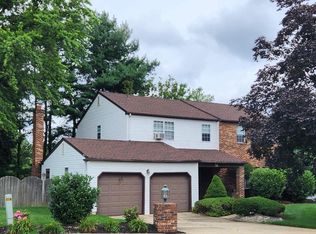 51 Lakeview Dr, Cherry Hill, NJ 08003