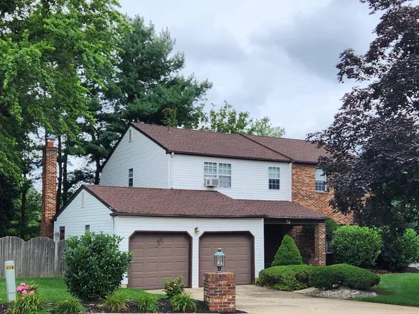 51 Lakeview Dr, Cherry Hill, NJ 08003