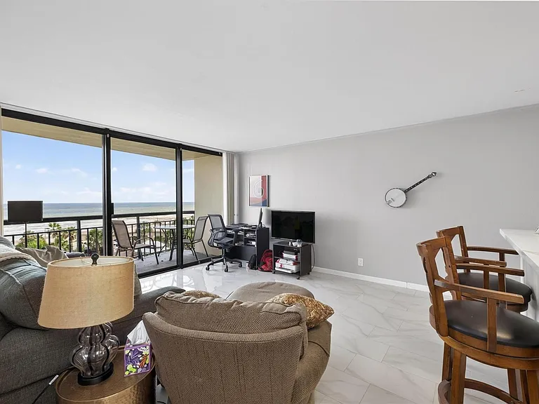 5220 Seawall Blvd #735 — Photo 3