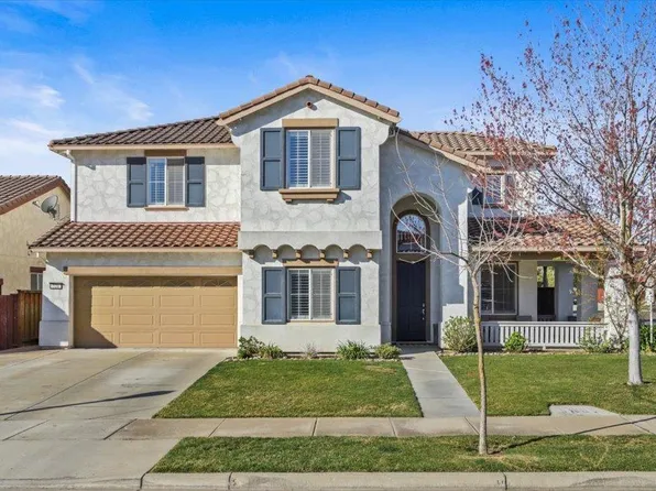 526 Triple Crown Ct, Oakdale, CA 95361