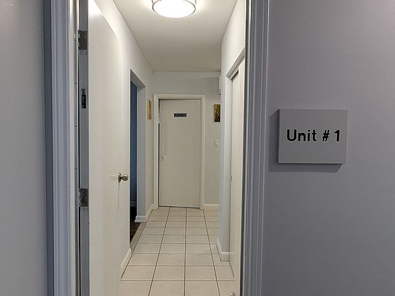 3rd image of 205 Queen St S #1