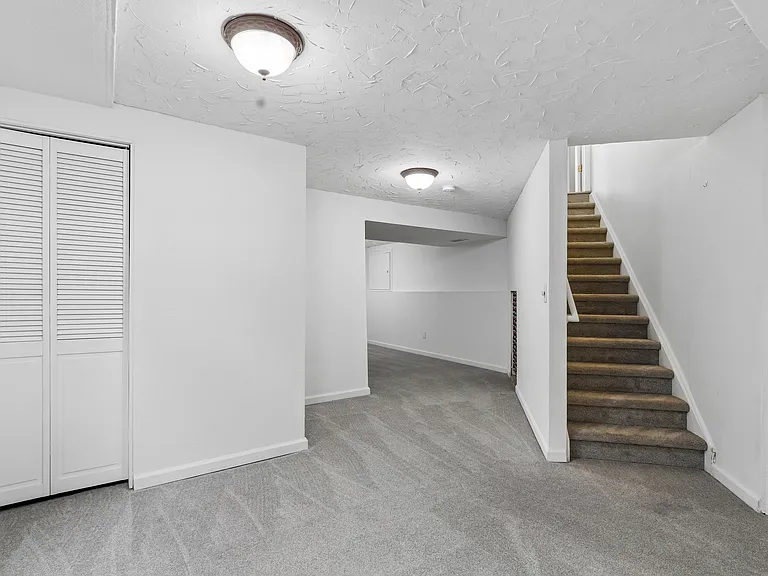 5247 E Hamilton Ave — Photo 24