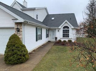 6802 Hidden Lake Trl, Brecksville, OH 44141