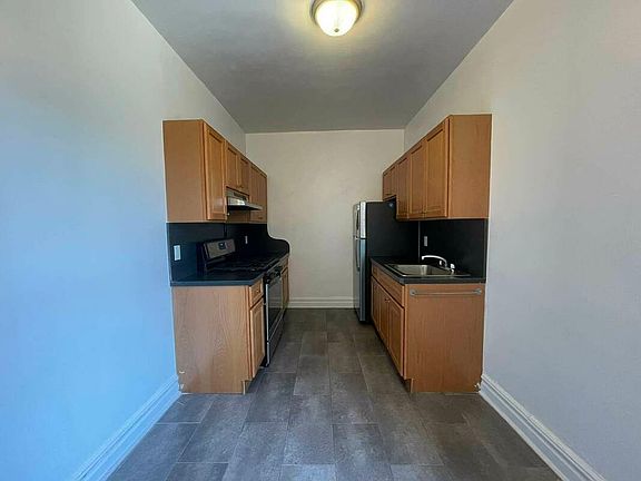 2nd image of 4535 44th St APT 2N