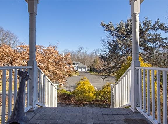 3rd image of 79 Jolliffe Ave