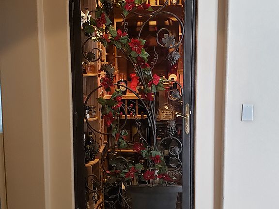 5th image of 27007 Woodlands Dr