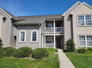 2063 Shady Oak Dr, Mount Joy, PA 17552
