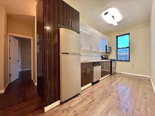1st image of 240 Crown St APT 6R