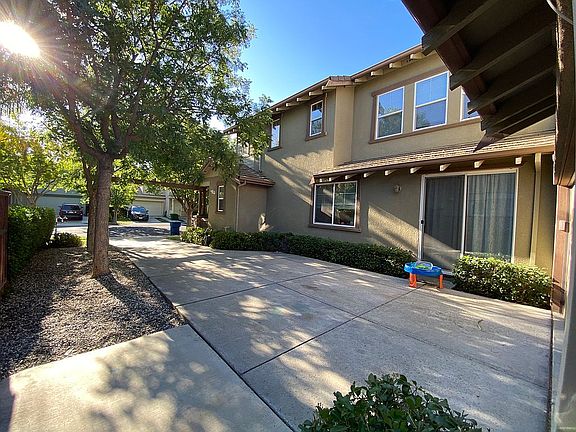 3rd image of 411 Hatheway St