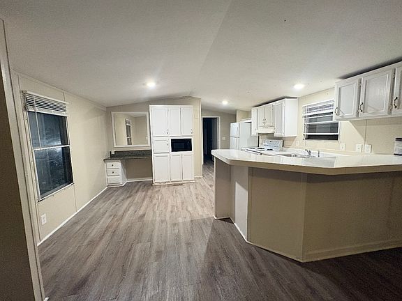 4th image of 5433 Preston North Dr