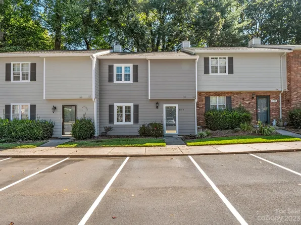 3188 Heathstead Pl, Charlotte, NC 28210